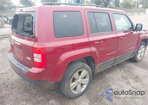 2012 Jeep Patriot Latitude z USA, uszkodzony, nr VIN 1C4NJRFB6CD672352